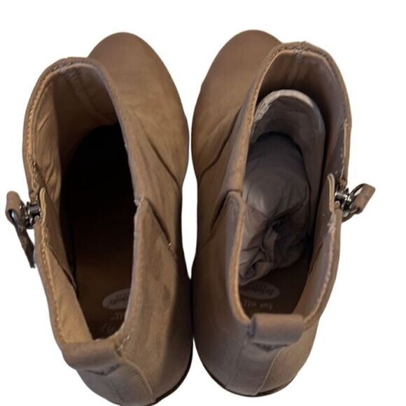Dr Scholl’s Lawless Toast Taupe Odor Control Suede Ankle Booties Size 7.5 NIB - Picture 6 of 13
